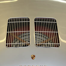 Charger l'image dans la galerie, BO12 - Calandre moteur incurvée en aluminium pour voitures Porsche 550 Spyder Replica et Porsche 356 Open Top