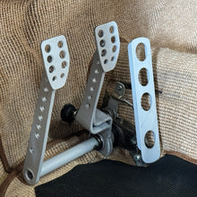 Carica l'immagine nel visualizzatore di Gallery, LE10 - Standard 550 Spyder Style Pedal Assembly for VW & Kit Cars