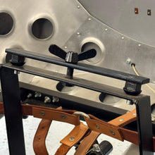 ギャラリービューアーに画像を読み込み、 HA45 - スペアタイヤ 4 から 5 ラグ取付ブラケット変換キット、ポルシェ 550 スパイダー レプリカ用