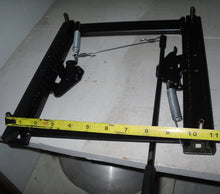 Cargar imagen en el visor de la galería, SSF - Bastidor de asiento Spyder 550