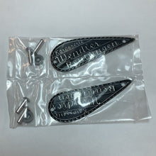 Cargar imagen en el visor de la galería, Insignias para el cuerpo de Wendler (juego de 2)
