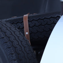 Carica l'immagine nel visualizzatore di Gallery, BE8 - Spare Tire Leather Strap
