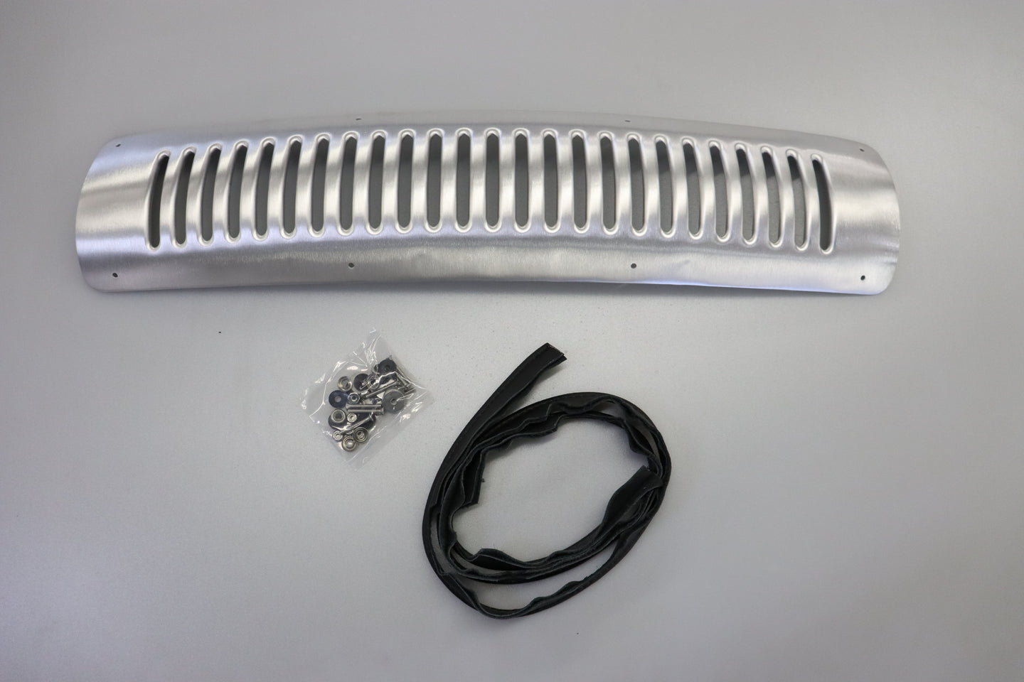 AOCG6 - Kit de grille de refroidissement d'huile avant en aluminium pour réplique Porsche 550 Spyder