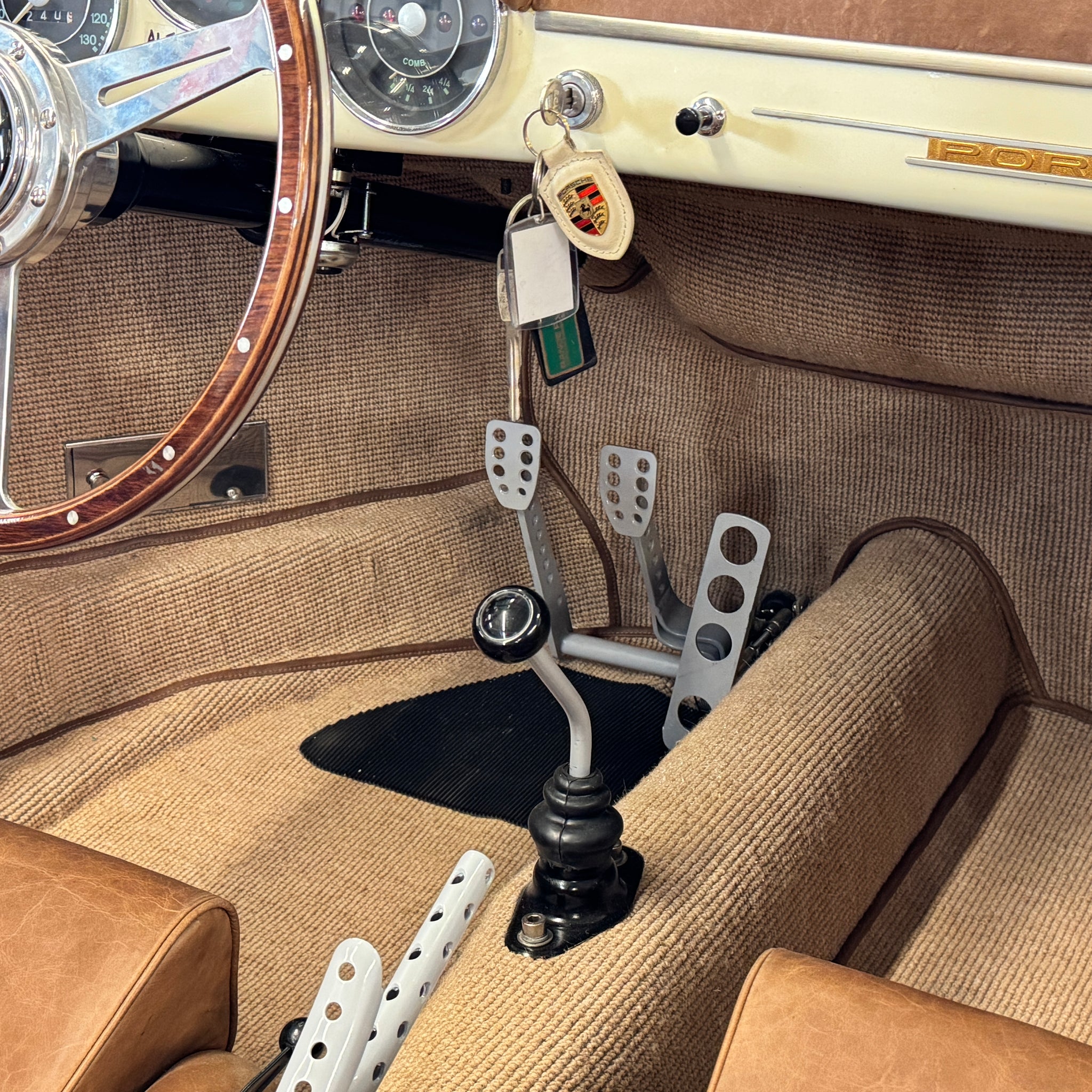 automotive pedal LE10