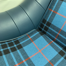 Charger l'image dans la galerie, Paire de sièges conducteur et passager Fibersteel 356 Speedster/GT avec cadres de siège et curseurs pour Porsche 356 Speedster
