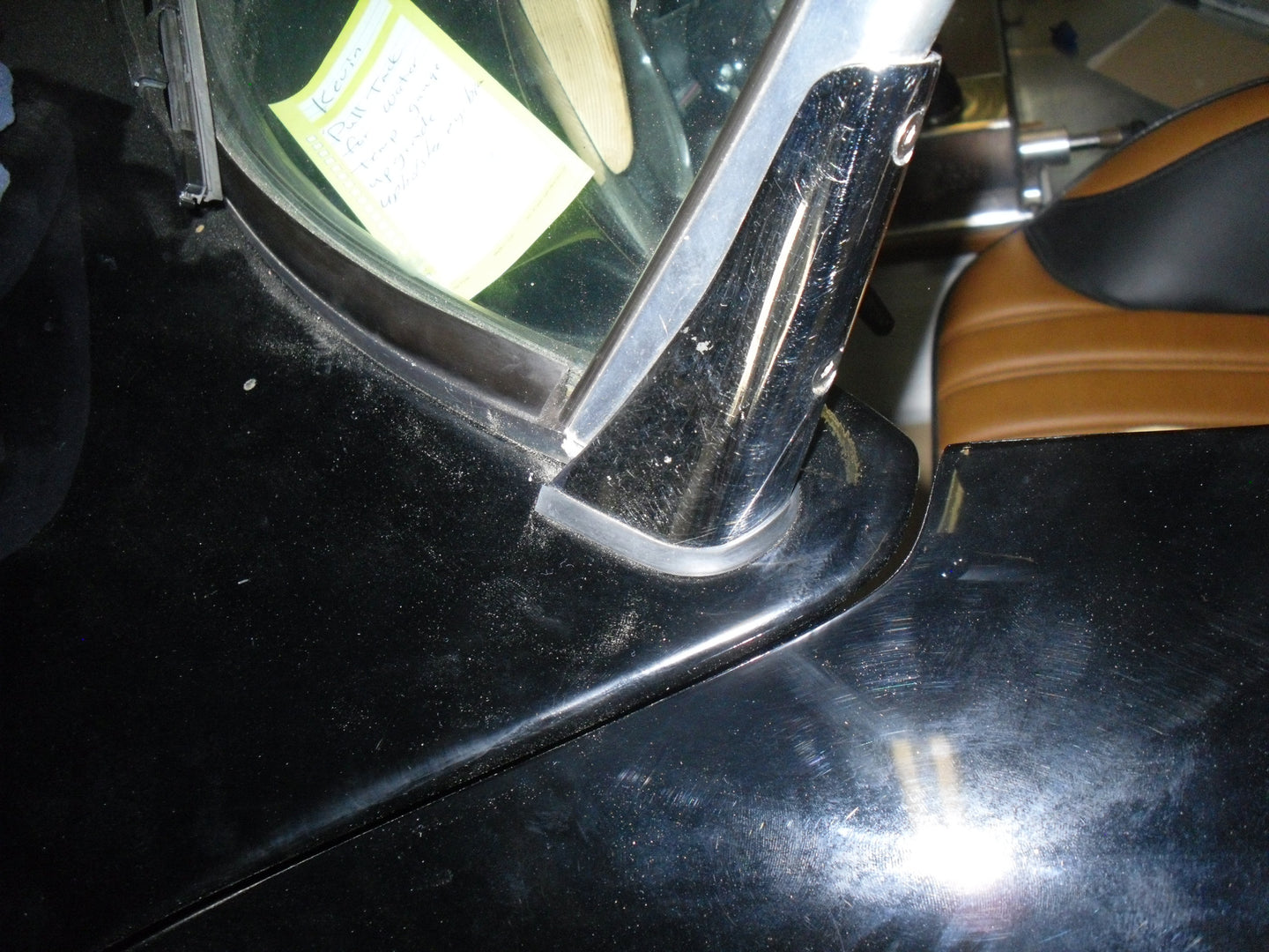 WSS3 - Ensemble de 2 joints en caoutchouc pour pilier de pare-brise et carrosserie pour réplique Porsche 550 Spyder et réplique Porsche 356 Speedster avec pare-brise en verre