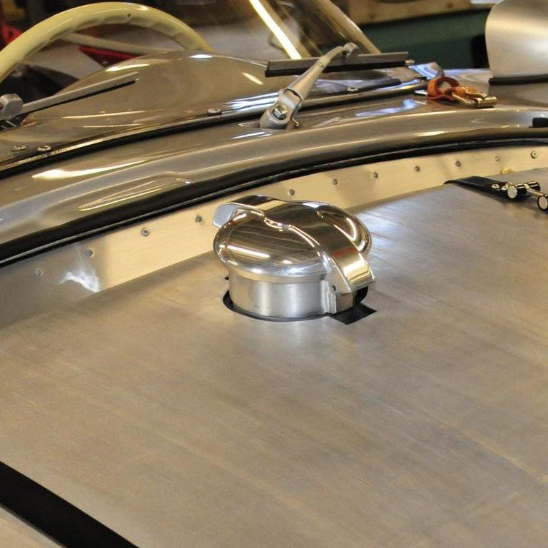 FS2 - Reproduction Bouchon de réservoir et goulot de remplissage Porsche 550 Spyder pour réplique Porsche 550 Spyder